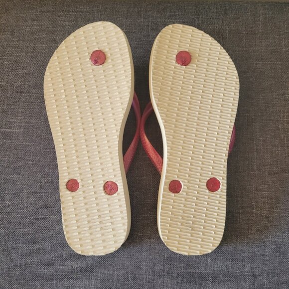 Havaianas Mulan Red & Beige 'Strong Spirit' Girl's Flip Flop size 3 - 4 Y - Picture 2 of 6